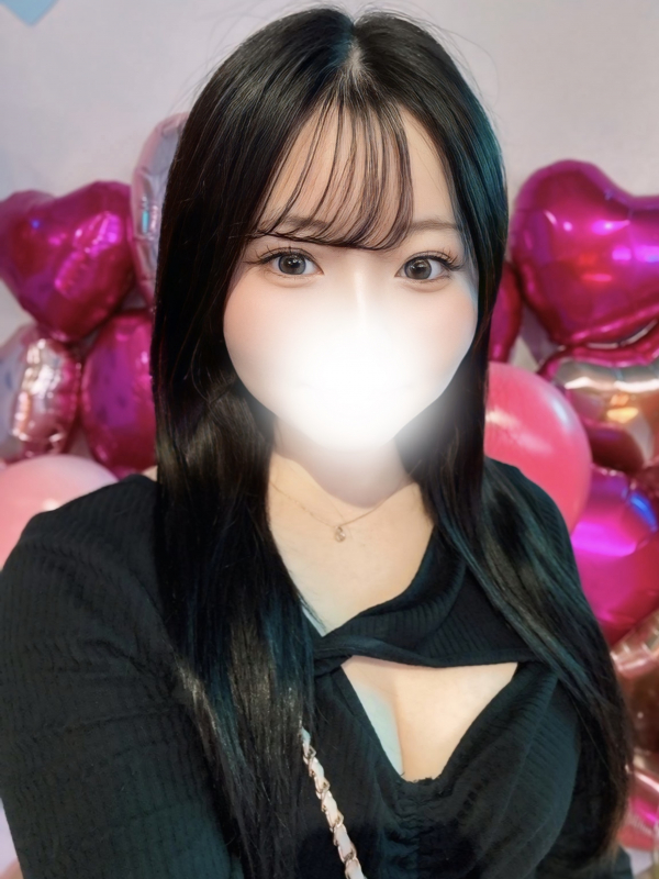 成田　ゆら