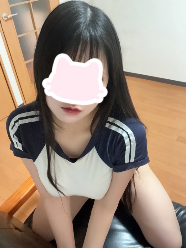 愛須もえ