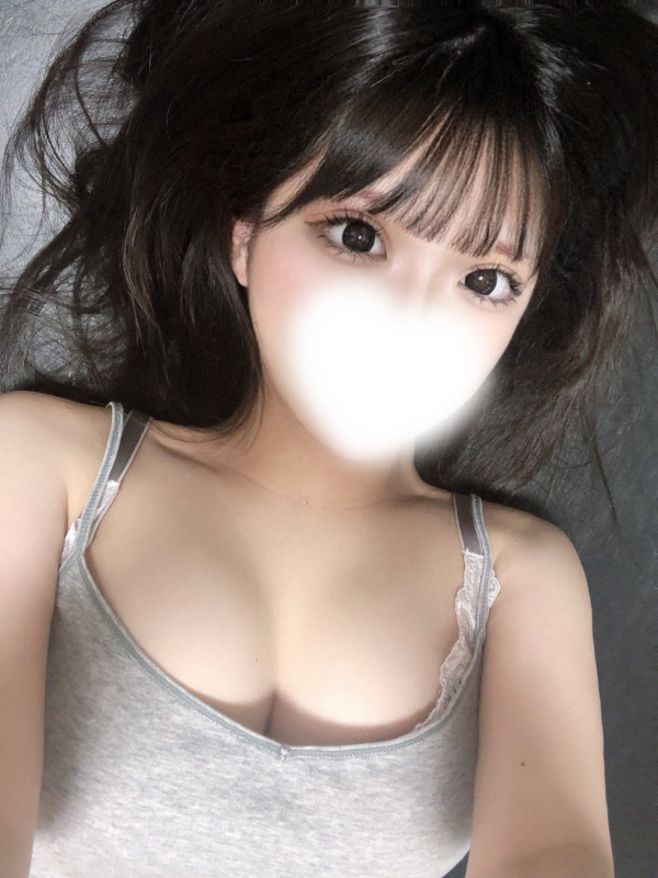 愛須もえ