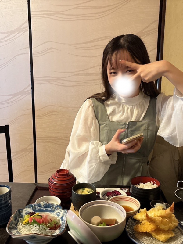 朝倉　にこ