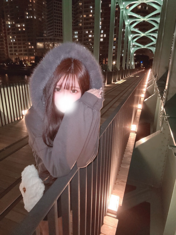 三枝　ひかり