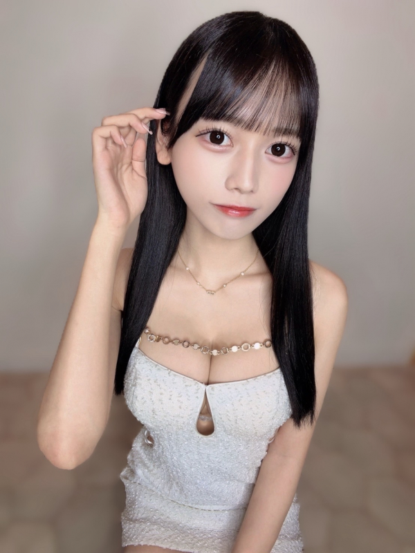 水瀬ひな
