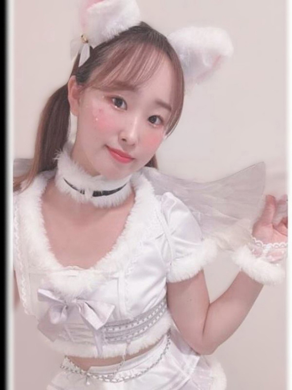 白雪にこ