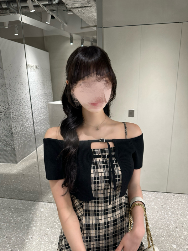 朝比奈すみれ