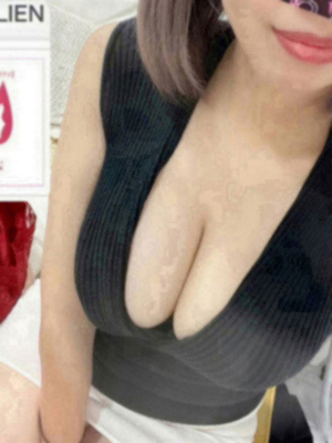 明日美さら