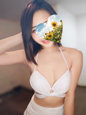 栗山あかり