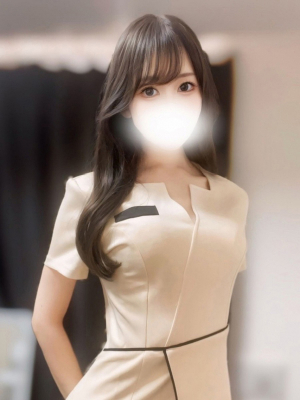 一色 ひなた