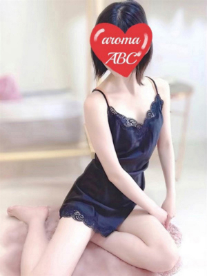 春川ひな