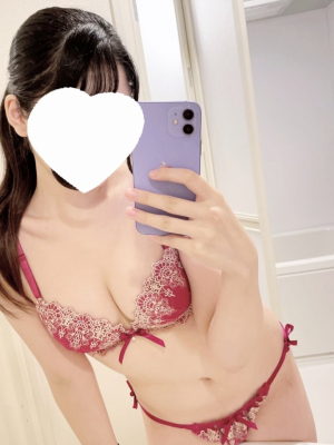 真白 あやか