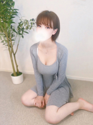 門倉なぎさ