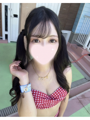 綾瀬なな