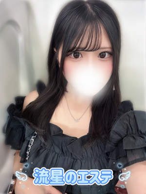 紡木 しいな