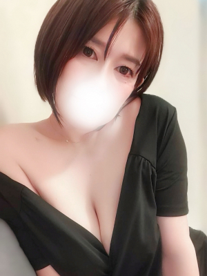 美月いろは