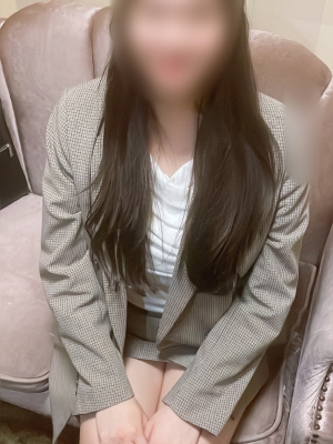 新人みな