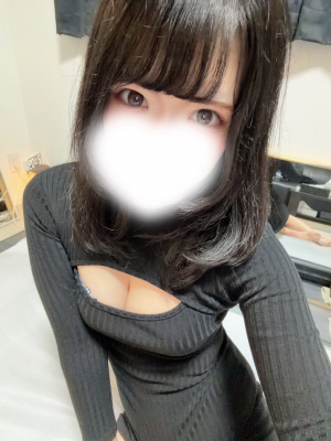 《新人》日向なつめ