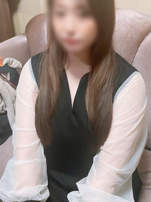 新人えな