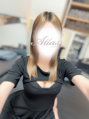 華咲りな