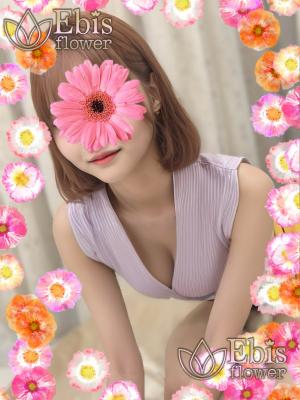 愛咲　るあ