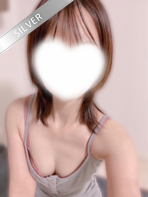 凪桜(なぎさ)