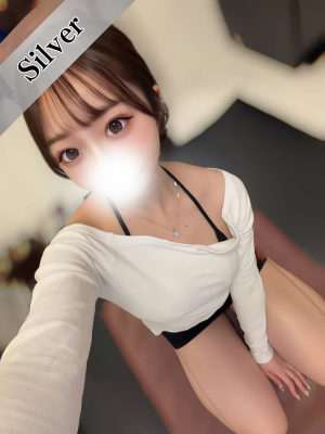 桃ノ瀬なぎ