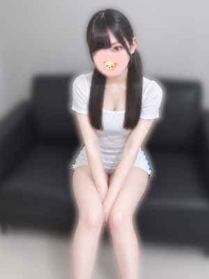 綾瀬まいな
