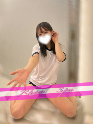 青木かれん