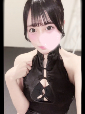 一井　かれん